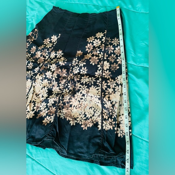 Liz Claiborne Axcess Skirt MIDI Navy Blue Light Pink Floral Size 4 Small Boho - Picture 8 of 12